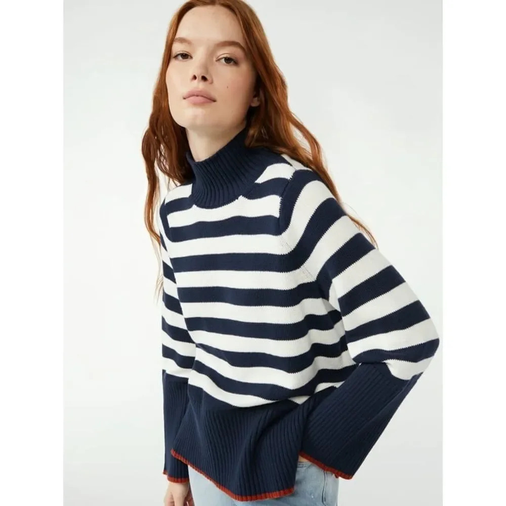 Free Assembly Women’s NWT Extra Small Striped Turtleneck Sweater Ribbed